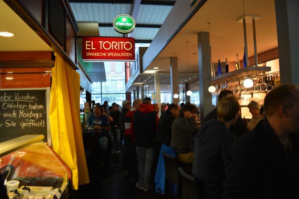 In Market Halle se bea bere si se mananca bine.