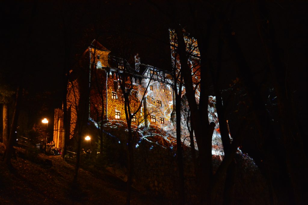Proiectie pe Castelul Bran